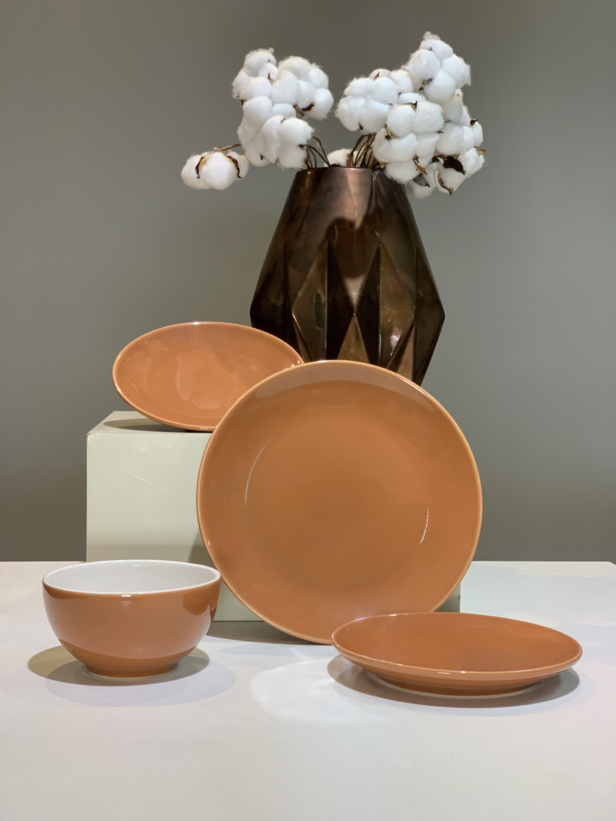 Set 3 Piese HOME Caramiziu ( Farfurie 26 cm, Farfurie 20 cm, Bol 16 cm 450 ml )