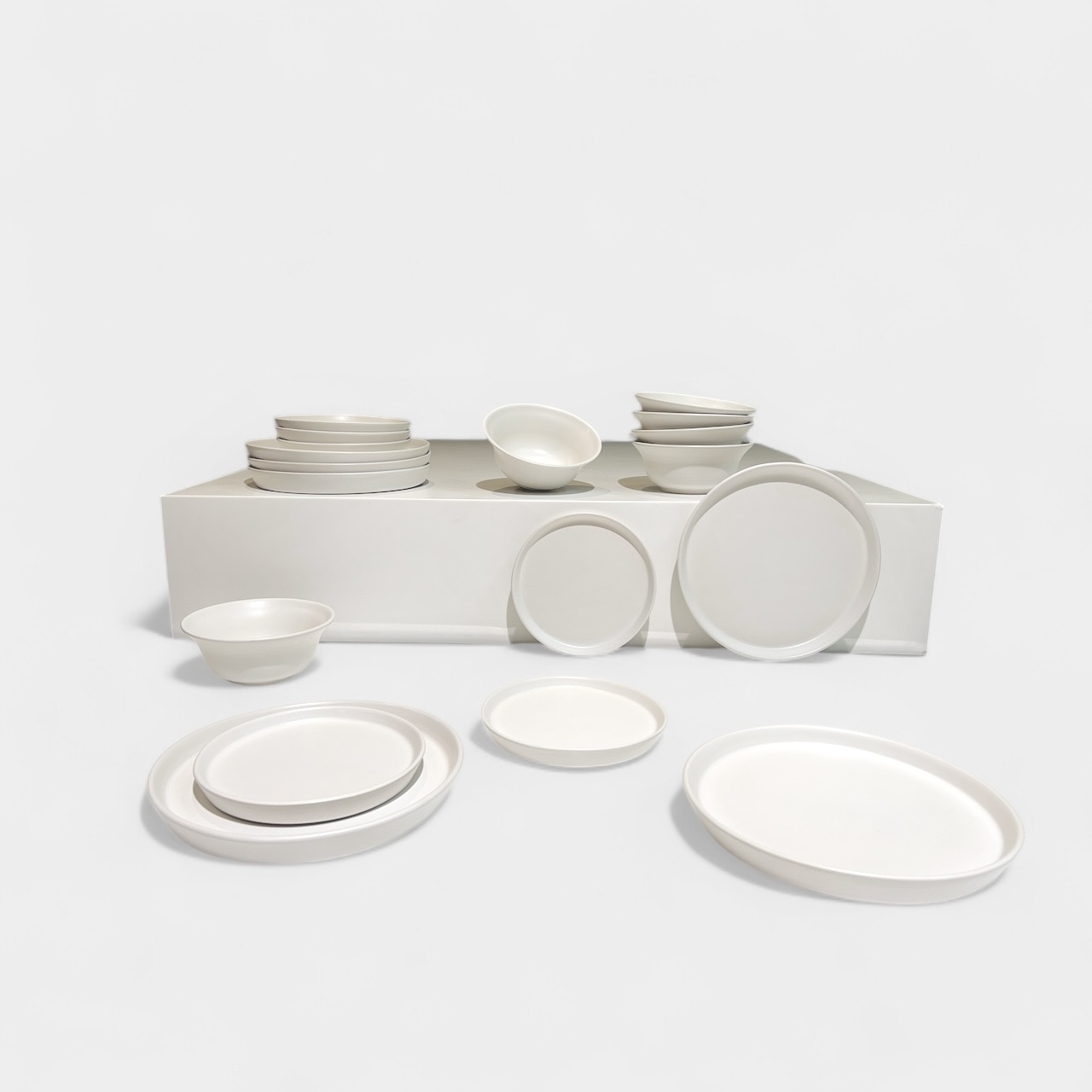 Set Farfurii 3 piese Casablanca ALB MAT ( 1 Farfurie Mare 25cm, 1 Farfurie Desert 20cm, 1 Bol 450ml) - Ceramica Manuala