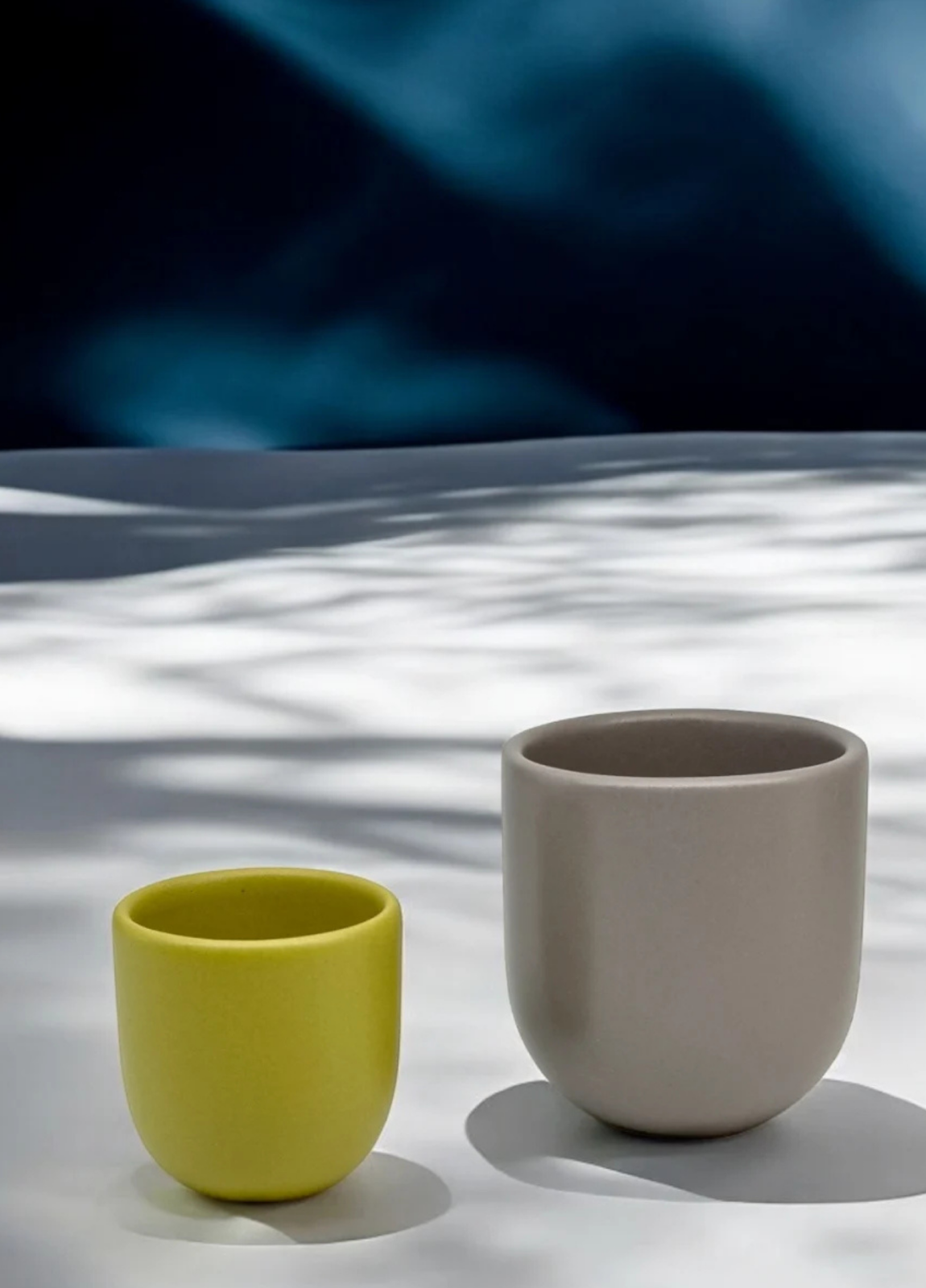 Set 2 Pahare Cafea NOVUM Springtime ( 1 pahar ceramica 250ml Gri+Olive MAT, 1 pahar ceramica 80ml Galben+Verde Mat) glazurat manual 2