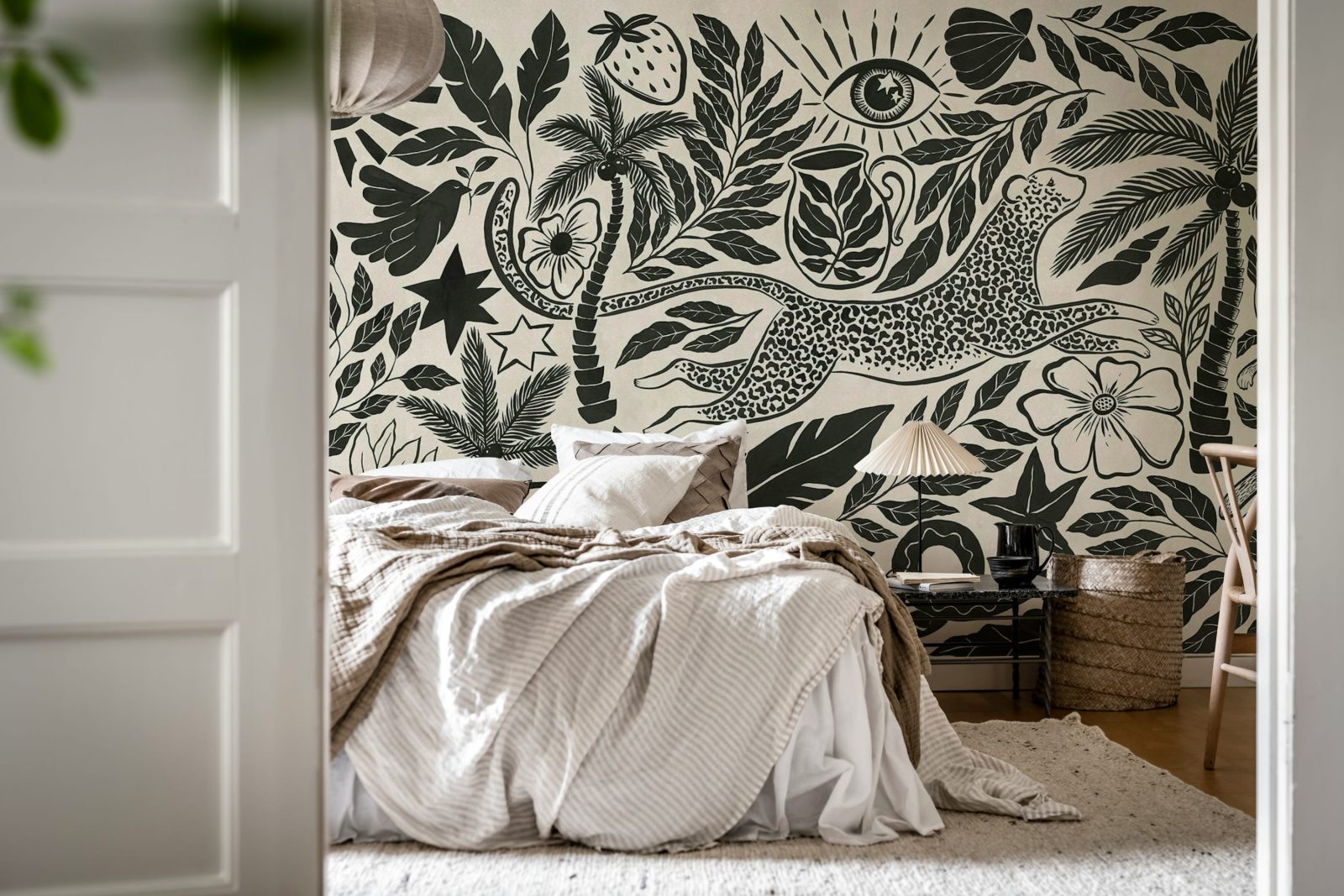 Midnight Tropics, Black & White, Rebel Walls 2