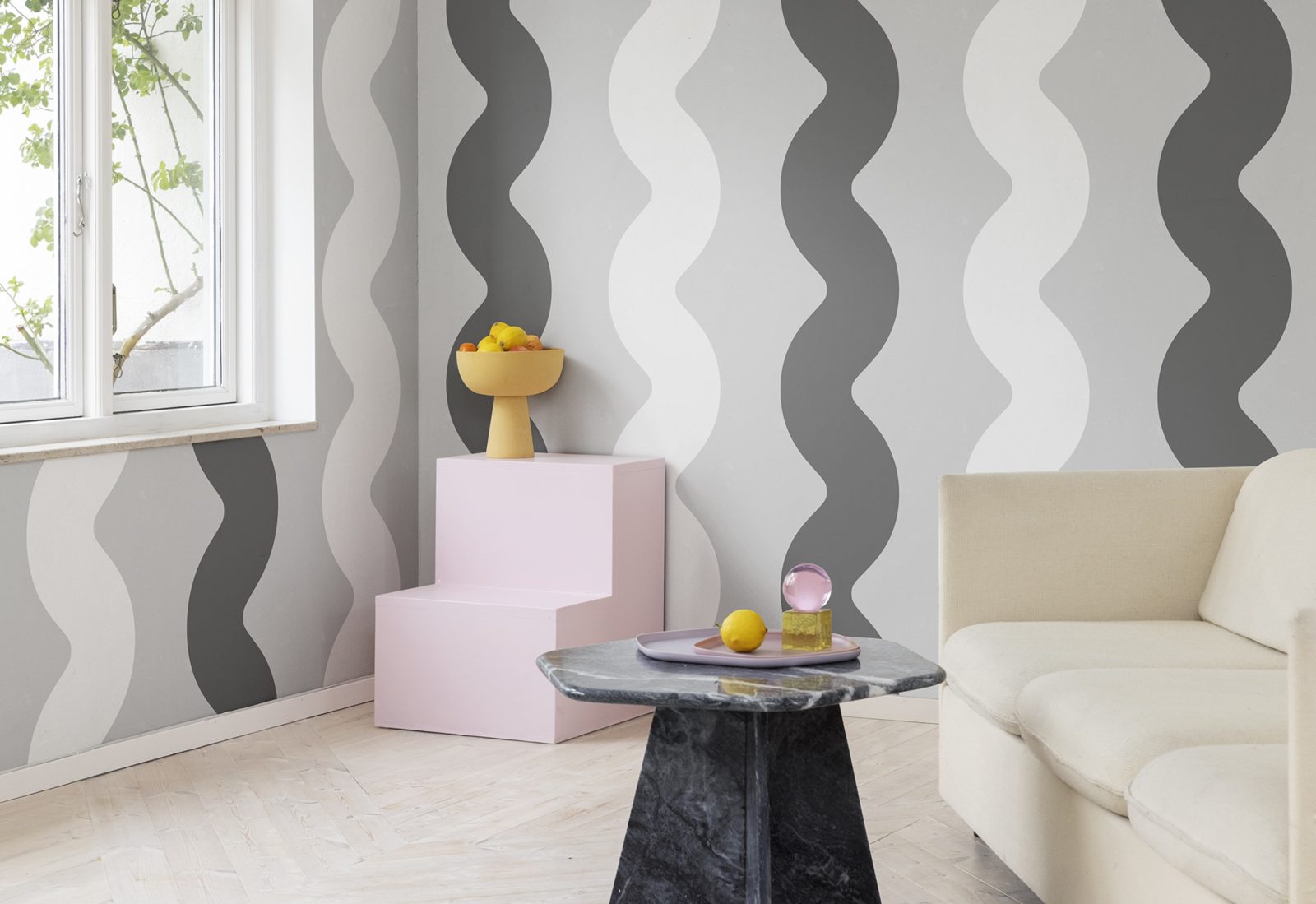 Wobbly, Black & White, Rebel Walls 2