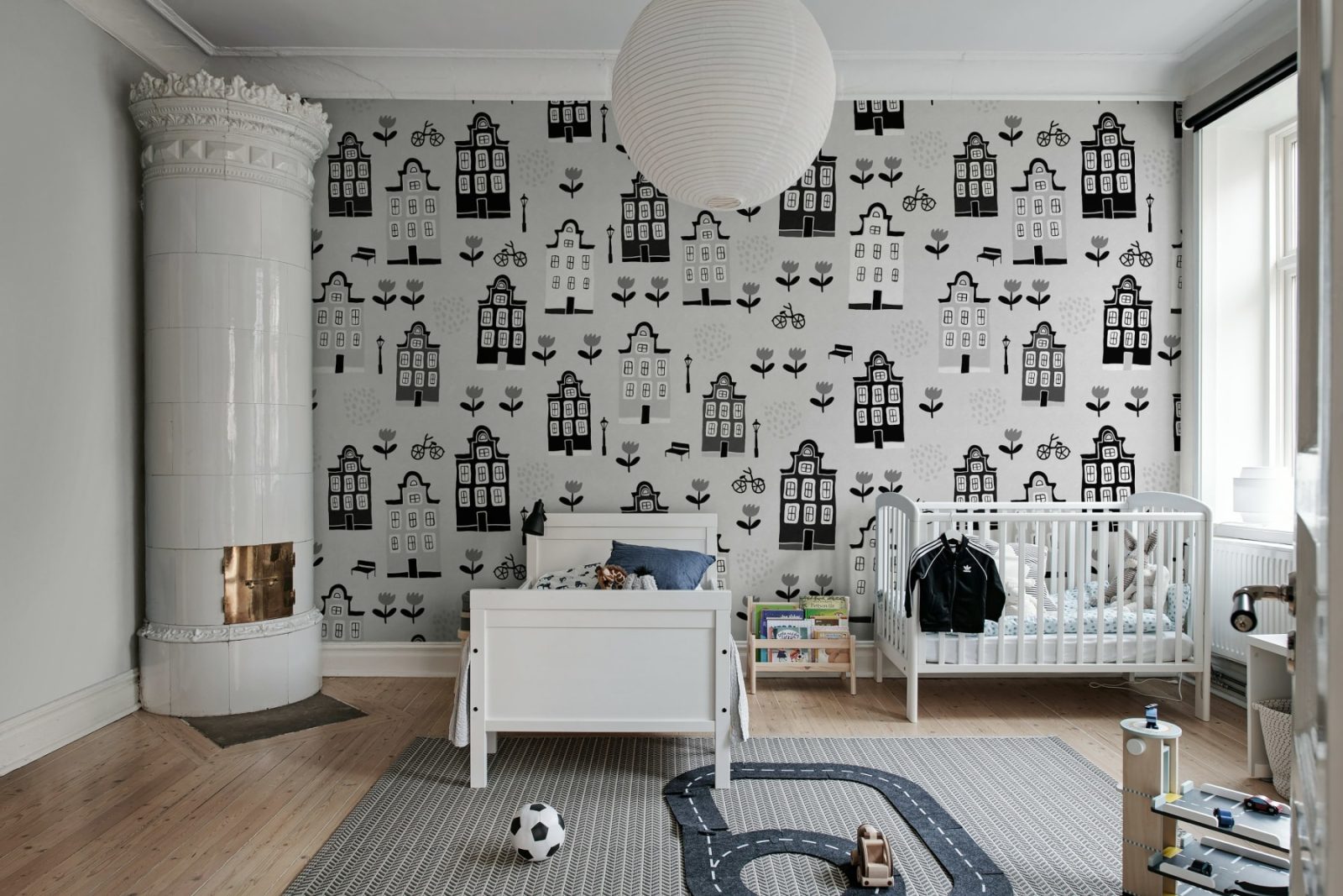 Sweet Town, Gray, Rebel Walls 2