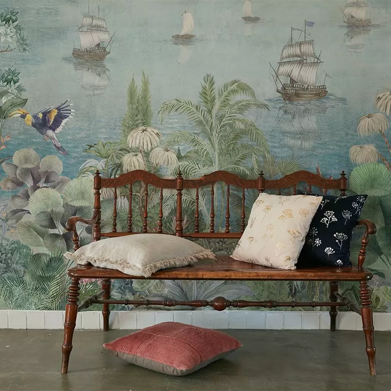 Paradise Shore, VLAdiLA 2