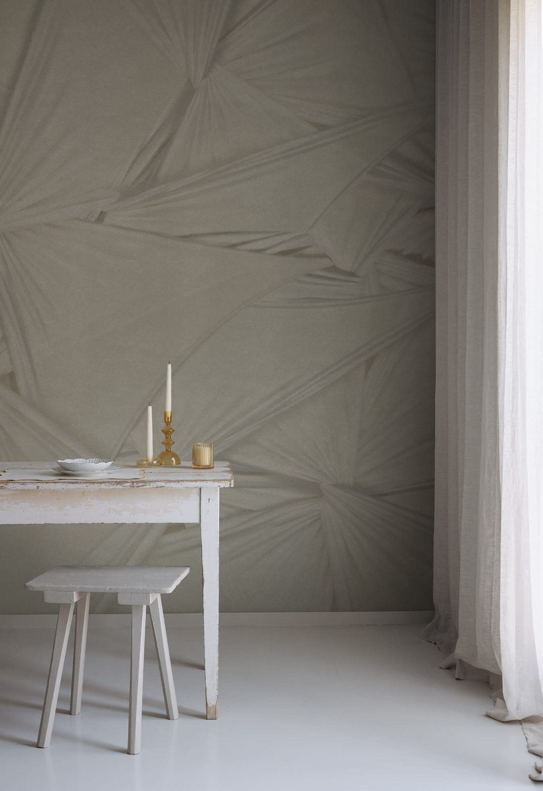 Silk Shadows, Beige, Rebel Walls 3