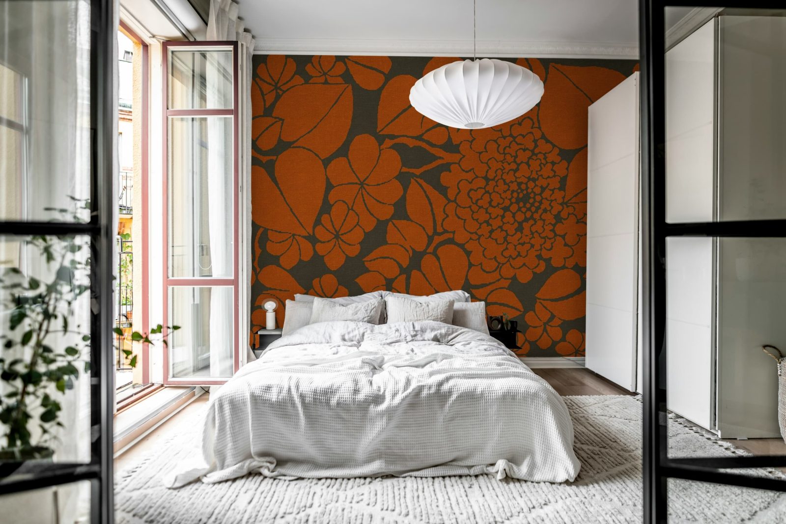 Susan, Orange, Rebel Walls 3
