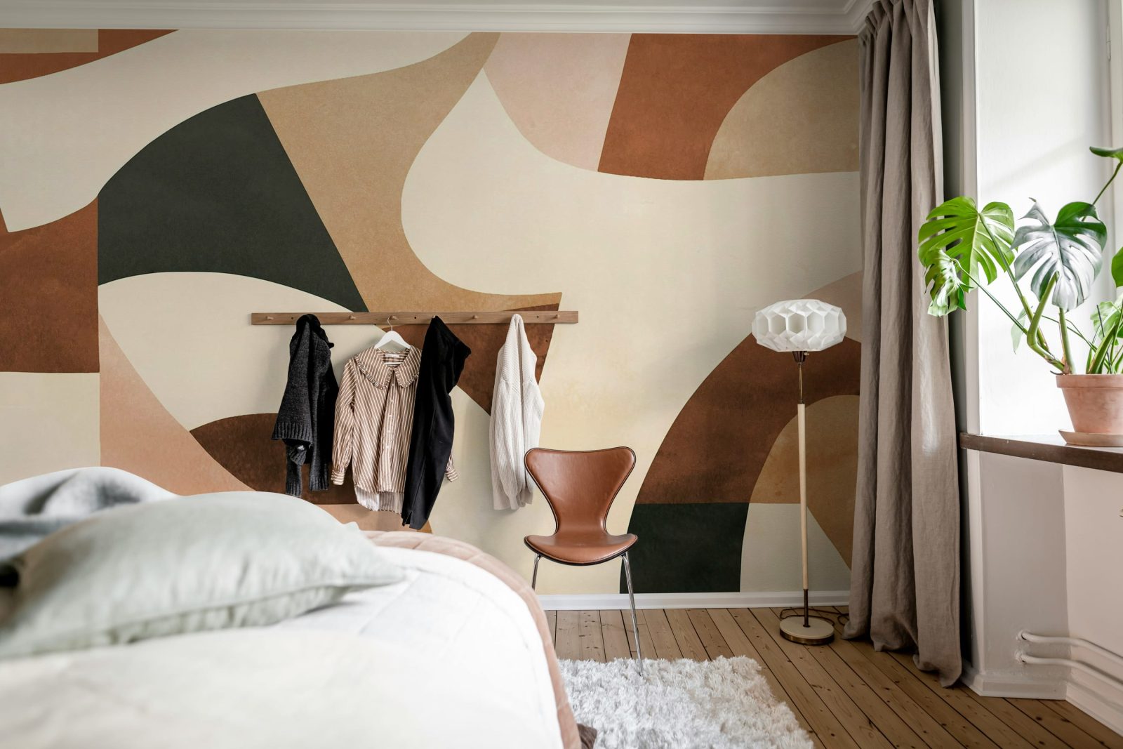 Abstract Curves, Brown, Rebel Walls 3