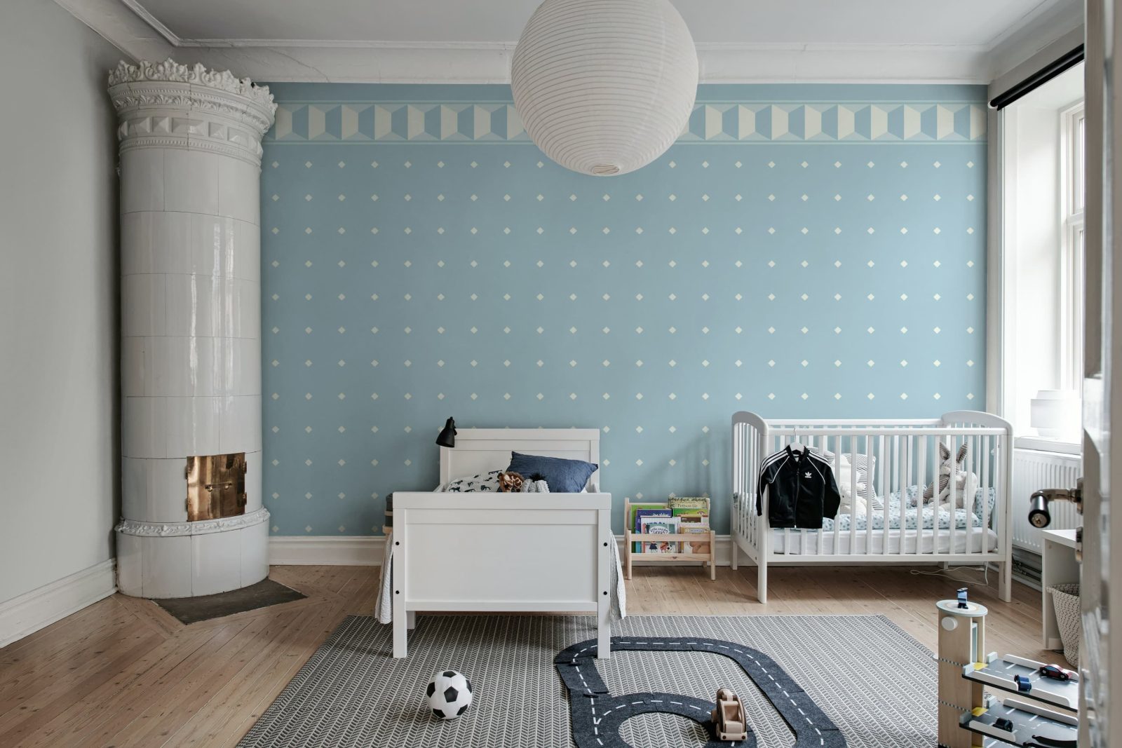 Gentle Manor, Blue, Rebel Walls 3