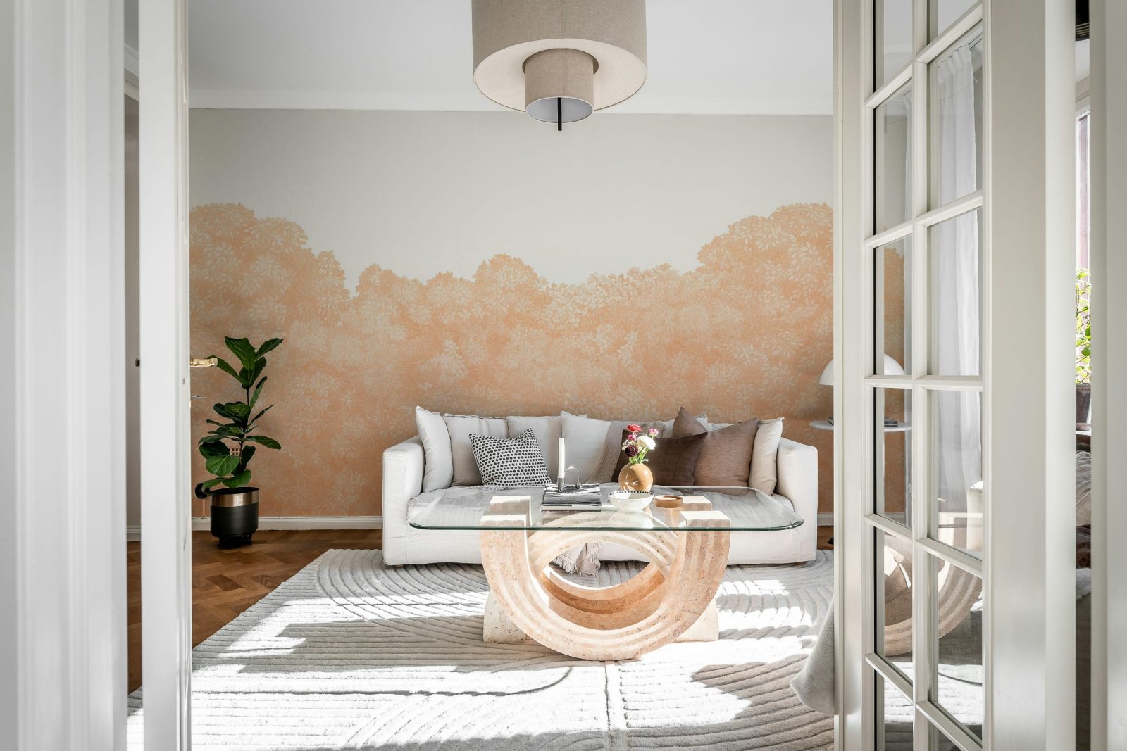 Belle Buisson, Peach Fuzz, Rebel Walls 2