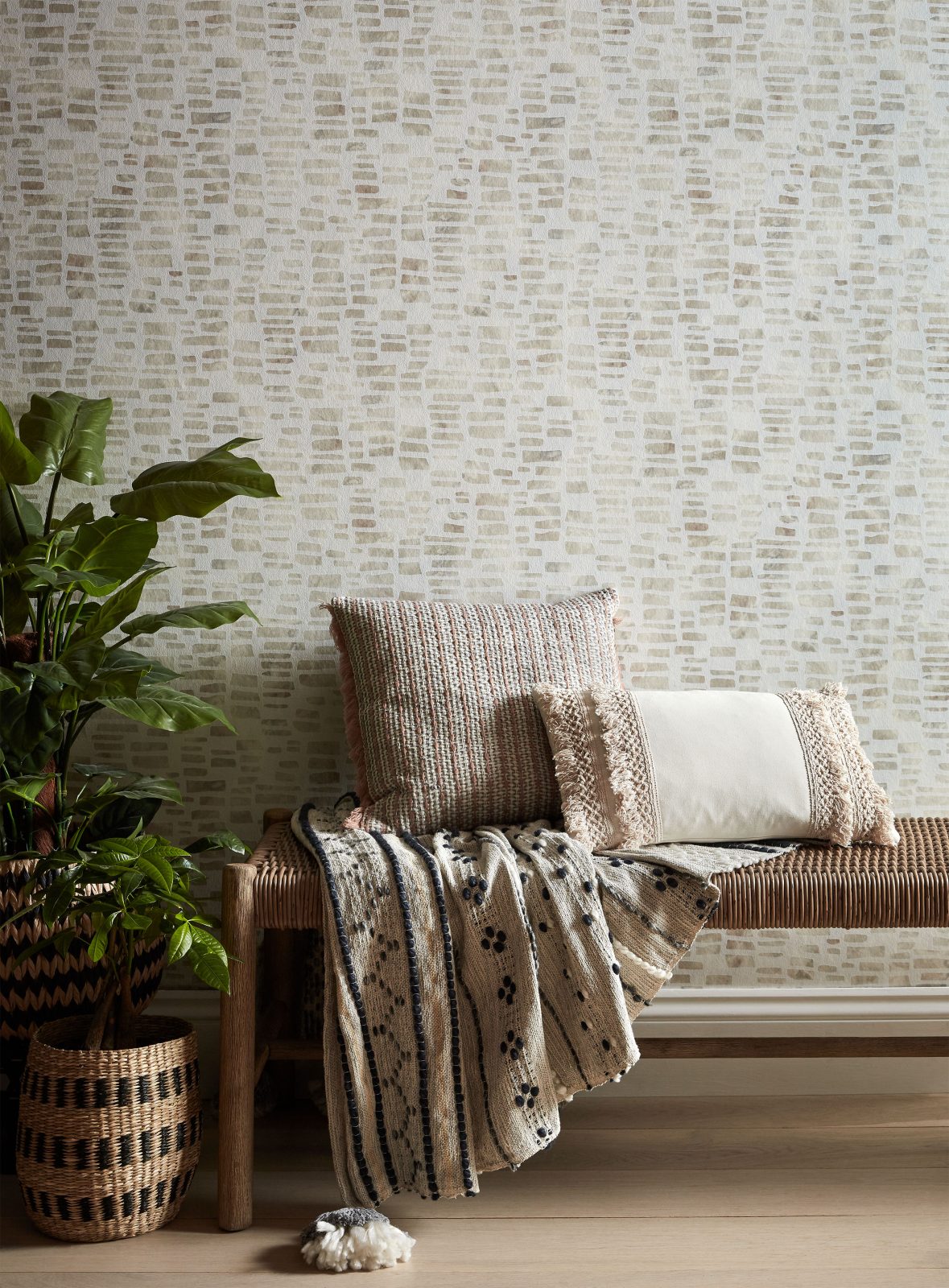 Fusion, Pearl Cream Luxury Geometric, 1838 Wallcoverings, 5.3mp / rola 2