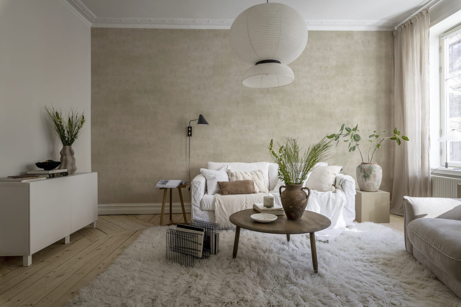 Solid Sand, Rebel Walls 2