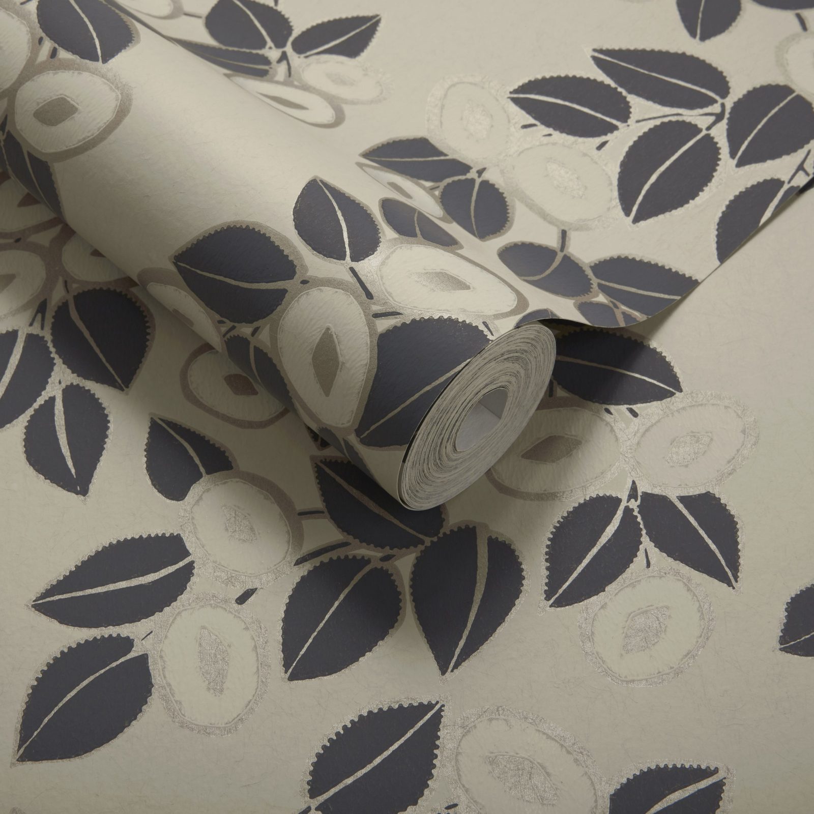 Rosetta, Jet Black Luxury Leaf, 1838 Wallcoverings, 5.3mp / rola 3