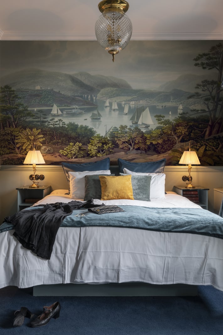 Safe Haven, Rebel Walls 5