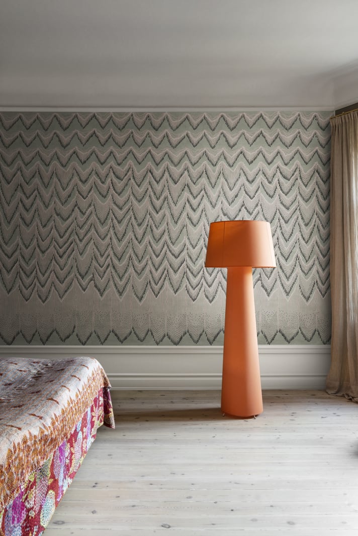 Fringed Follies, Mint, Rebel Walls 2