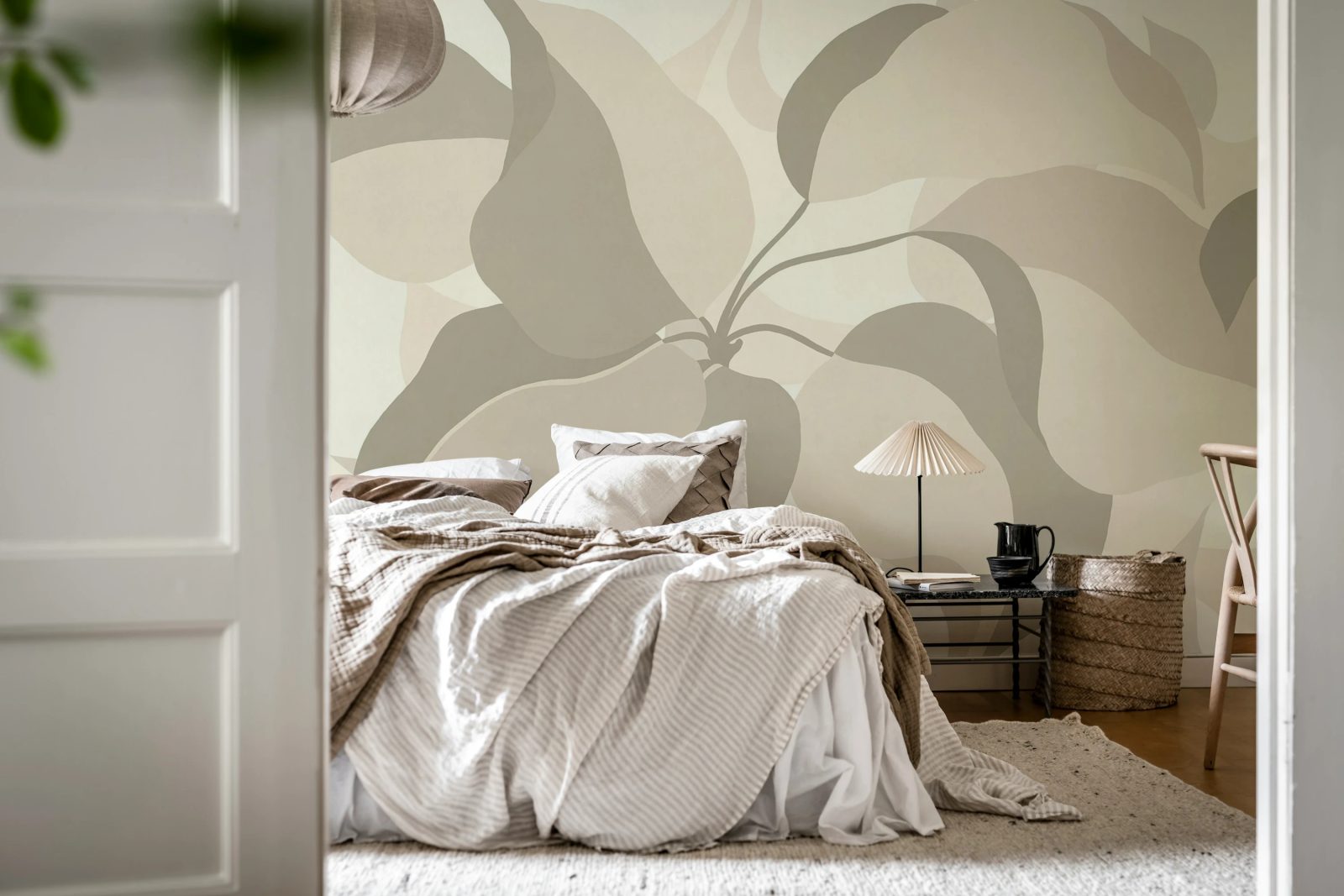 Grand Verdant, Beige, Rebel Walls 3