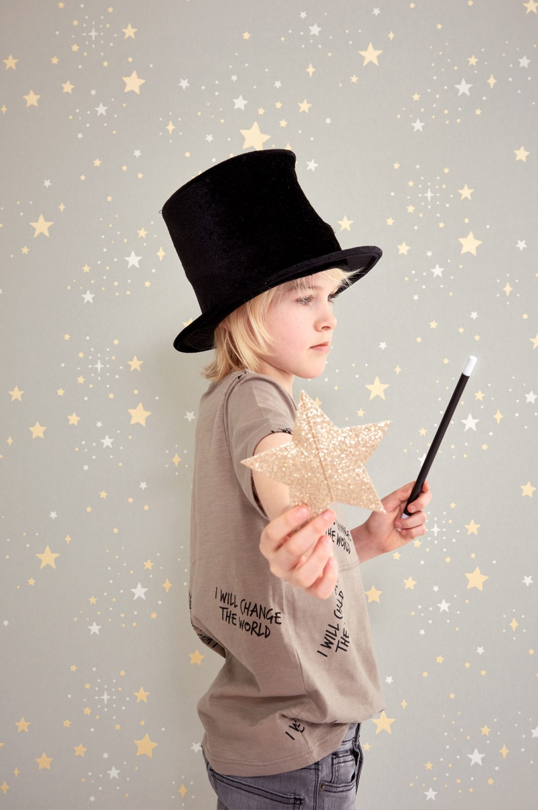 Twinkle, Mud Grey, Majvillan 4