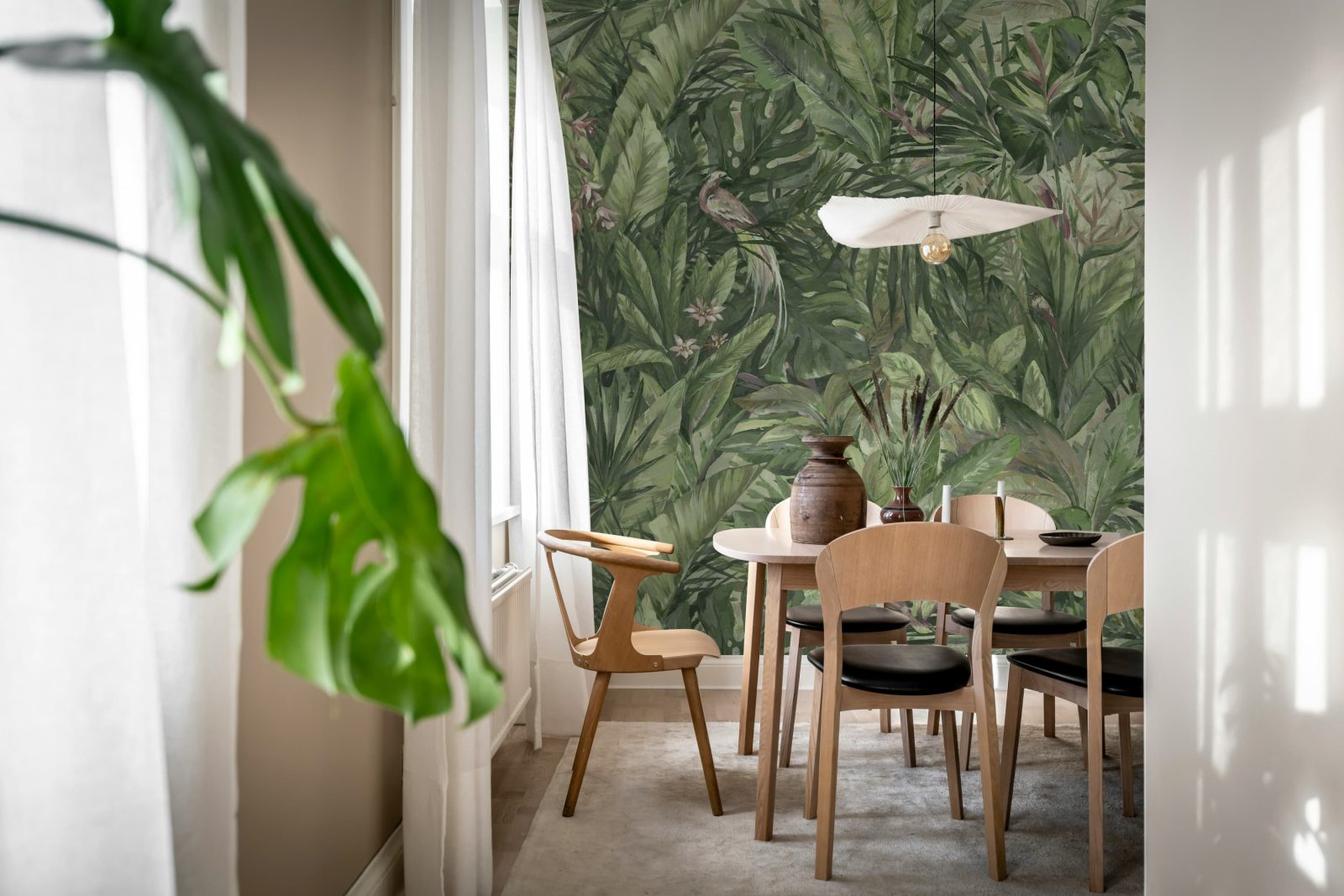 Birds in the Jungle, Green, Rebel Walls 3