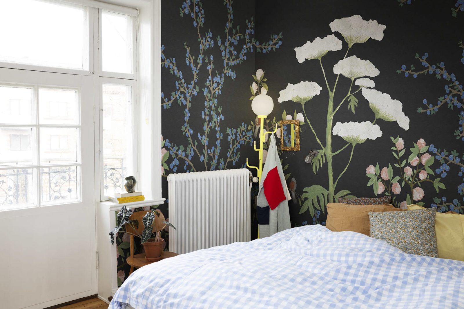Crowberry, Midnight, Rebel Walls 2