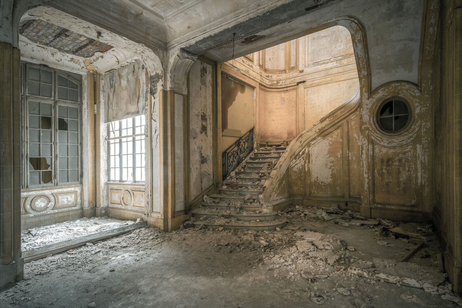 3D Raw Chateau, Rebel Walls