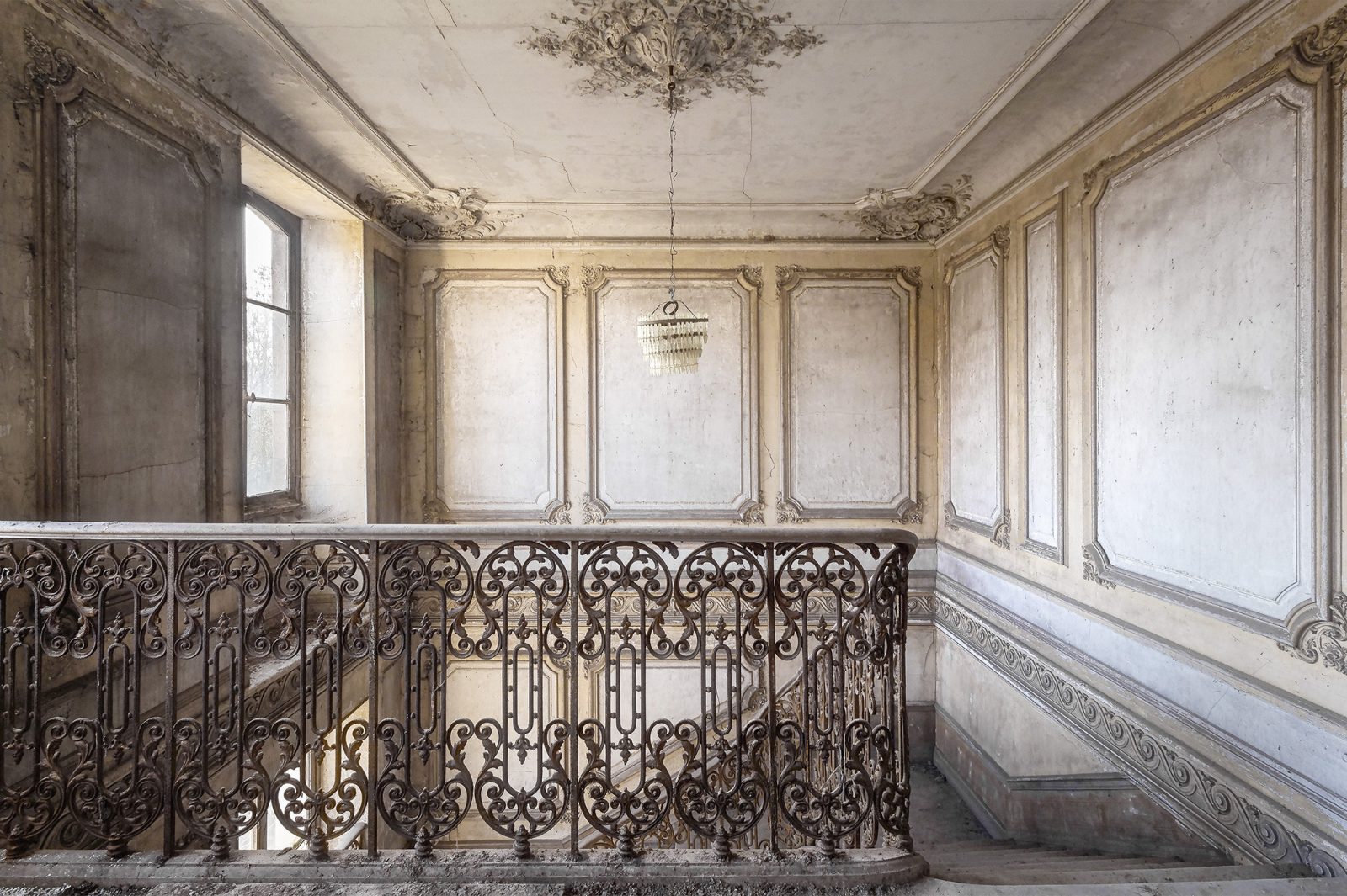 Staircase, Rebel Walls