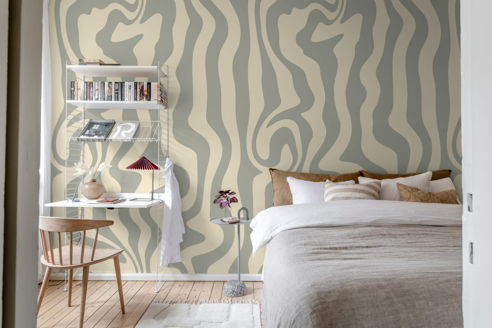 Dizzy, Gray, Rebel Walls 2