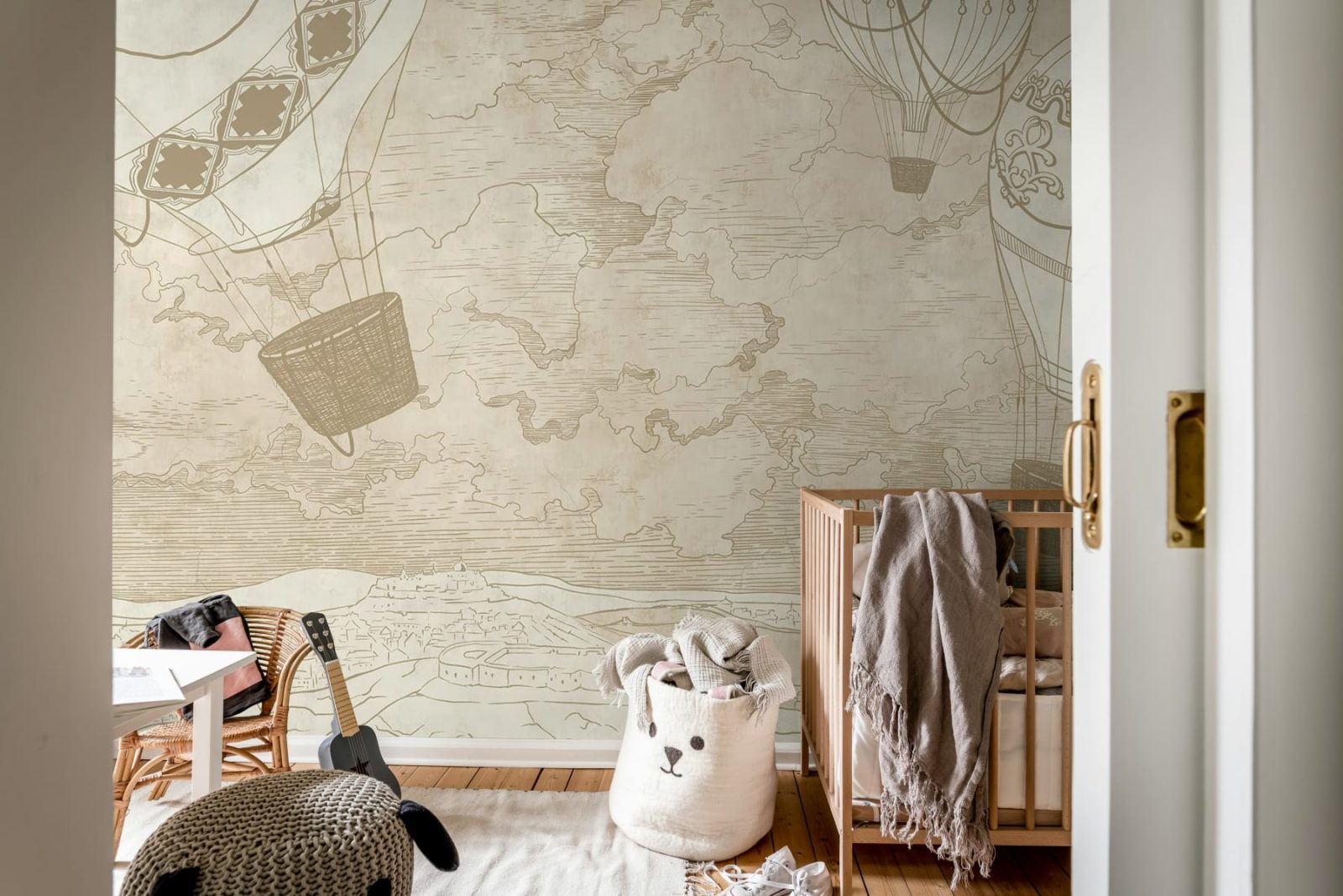 Balloon Travelers, Beige, Rebel Walls 2