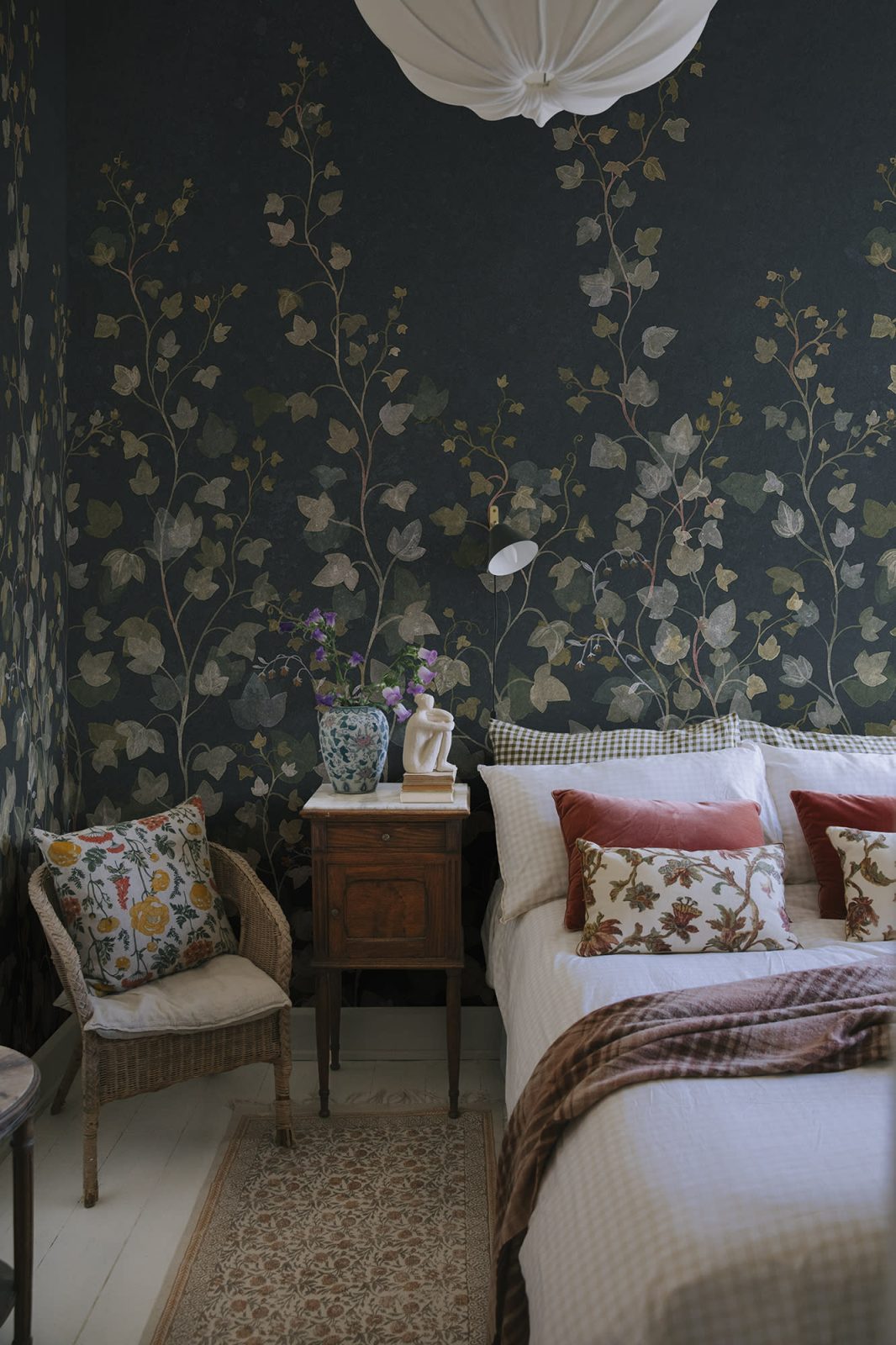 Ivy, Midnight Blue, Sandberg 2