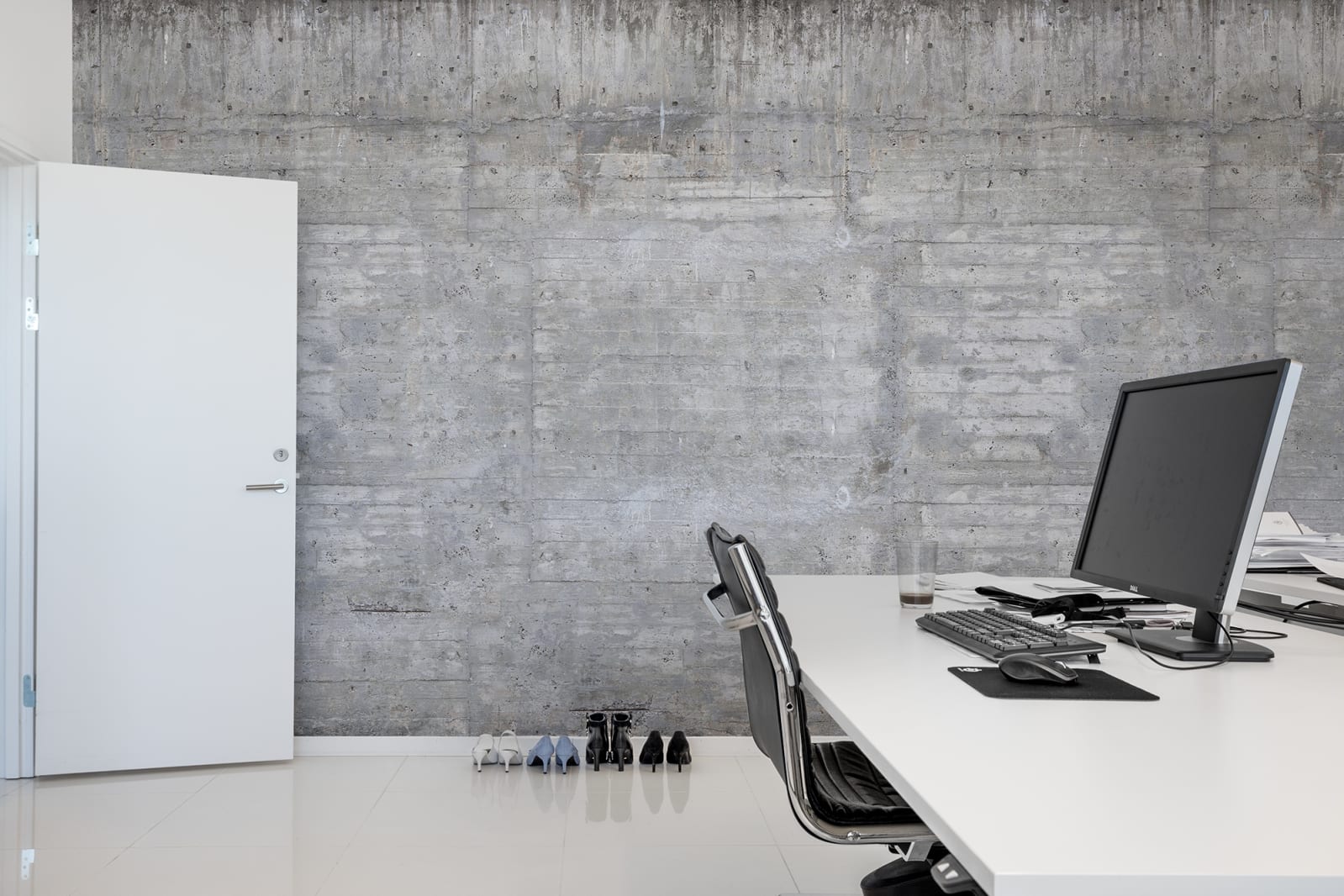 Wooden Concrete, Rebel Walls 4
