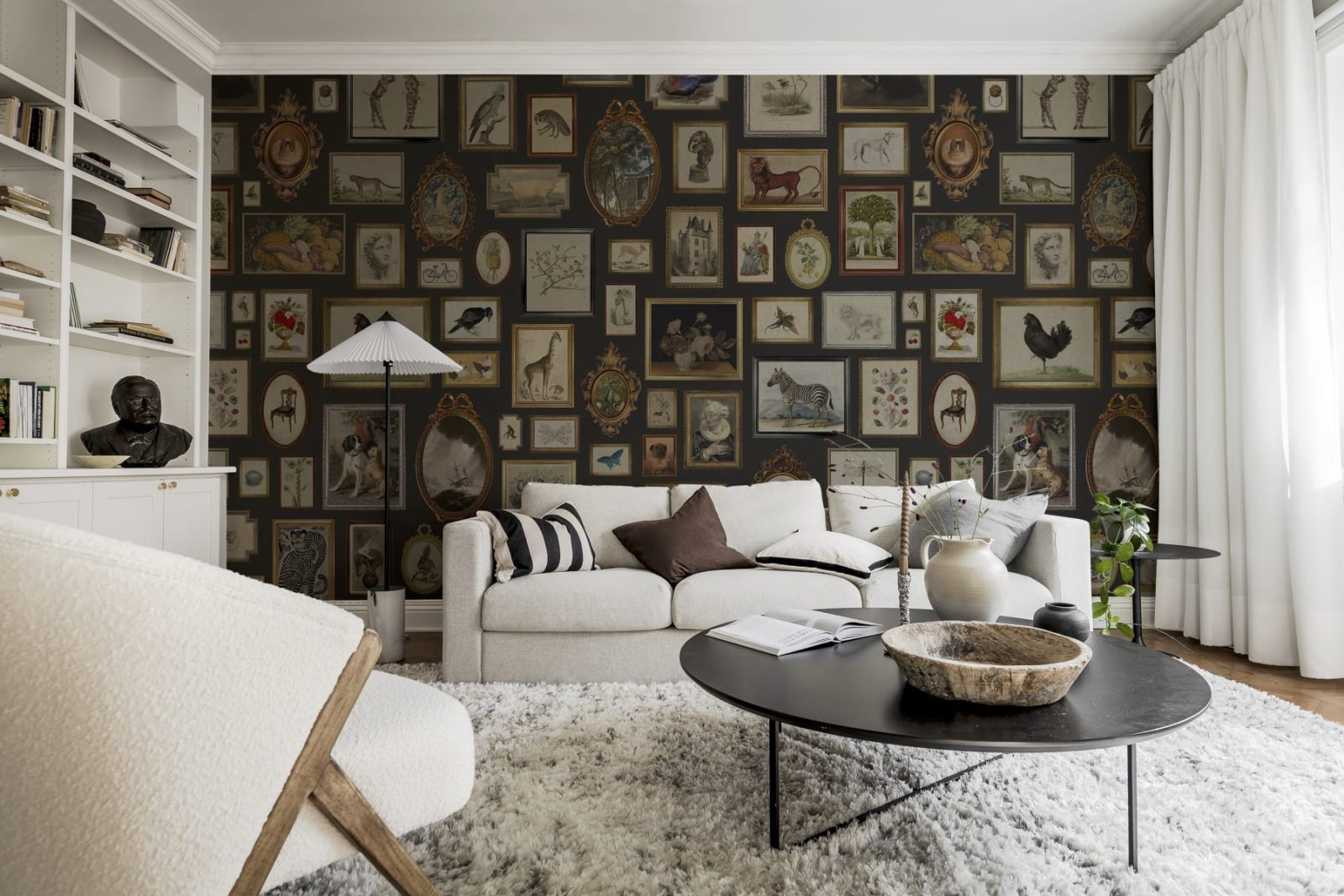 Vintage Frames, Black, Rebel Walls 2