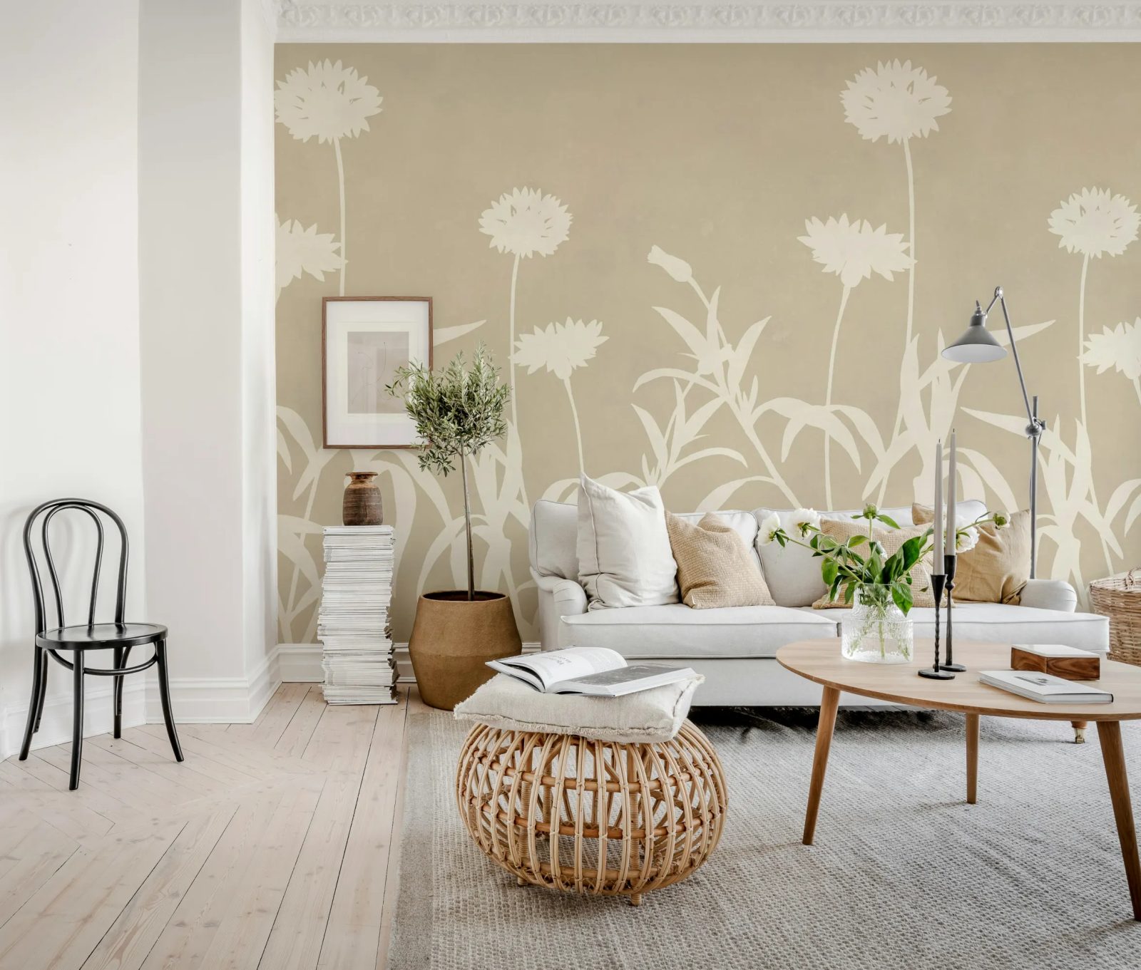 Floral Silhouette, Beige, Rebel Walls 3