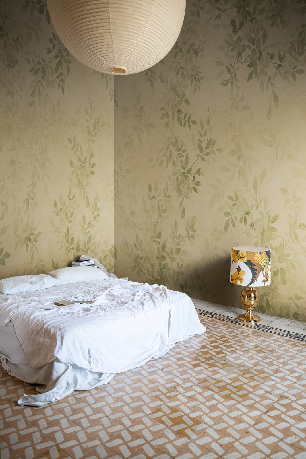 Daydream, Yellow, Rebel Walls 2