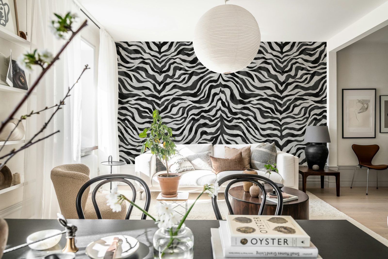 Animal Luxe, Black & White, Rebel Walls 2