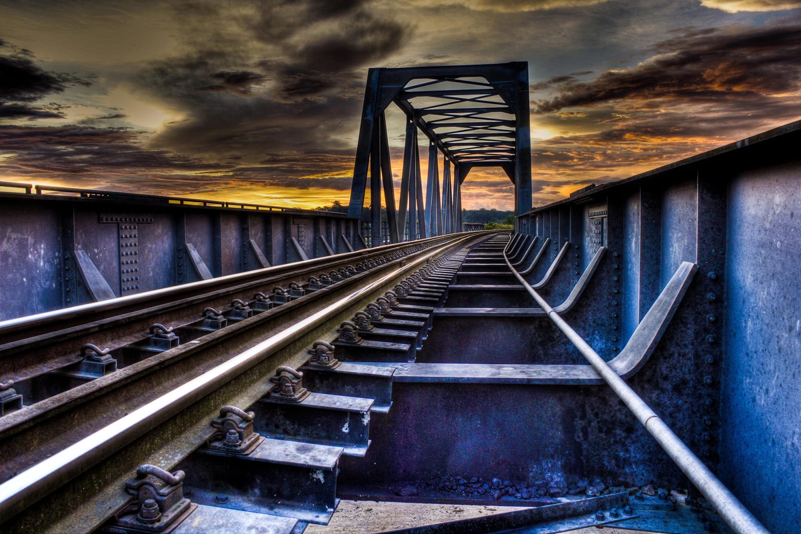 Railroad, Rebel Walls