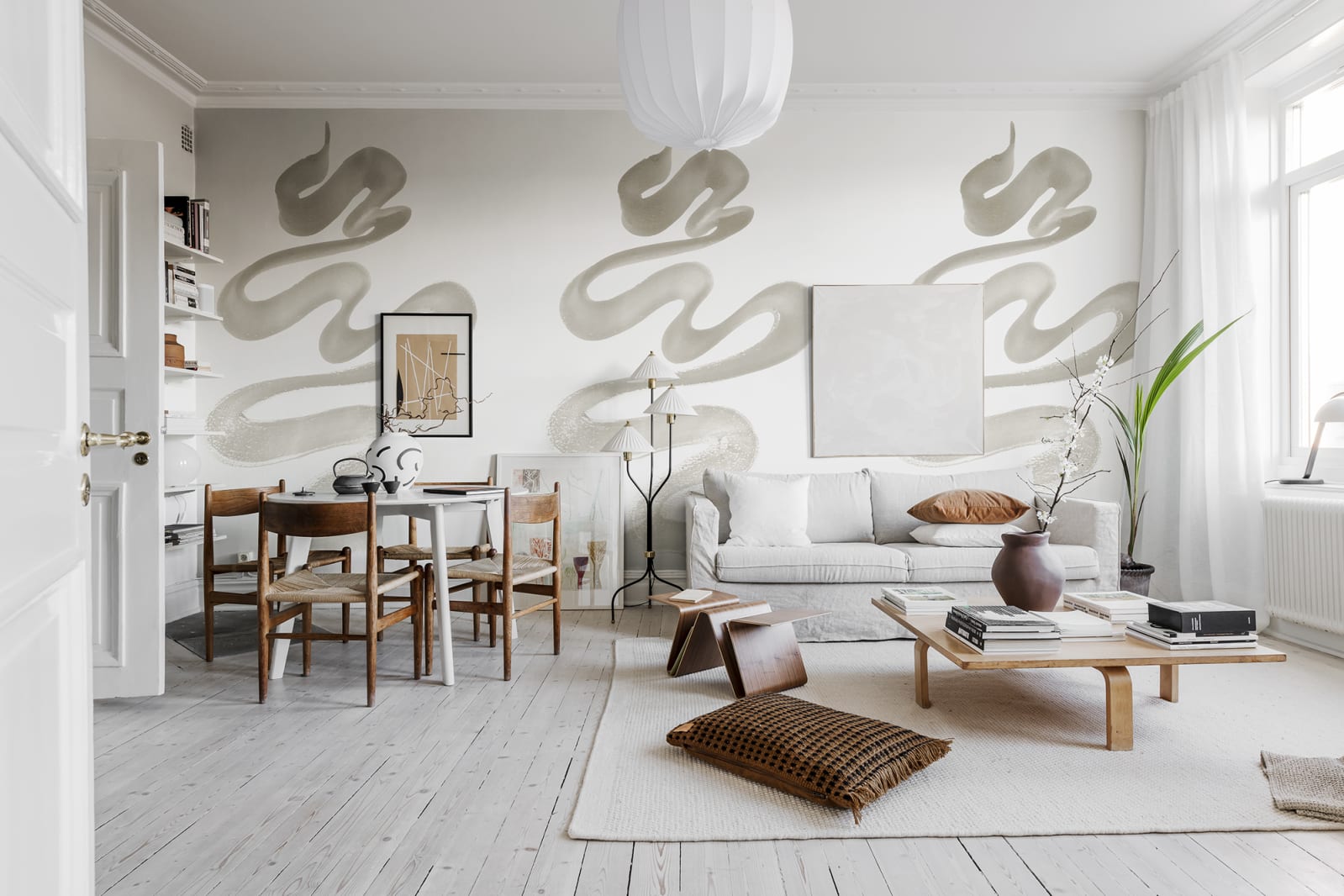 Stroke, Sand, Rebel Walls 4