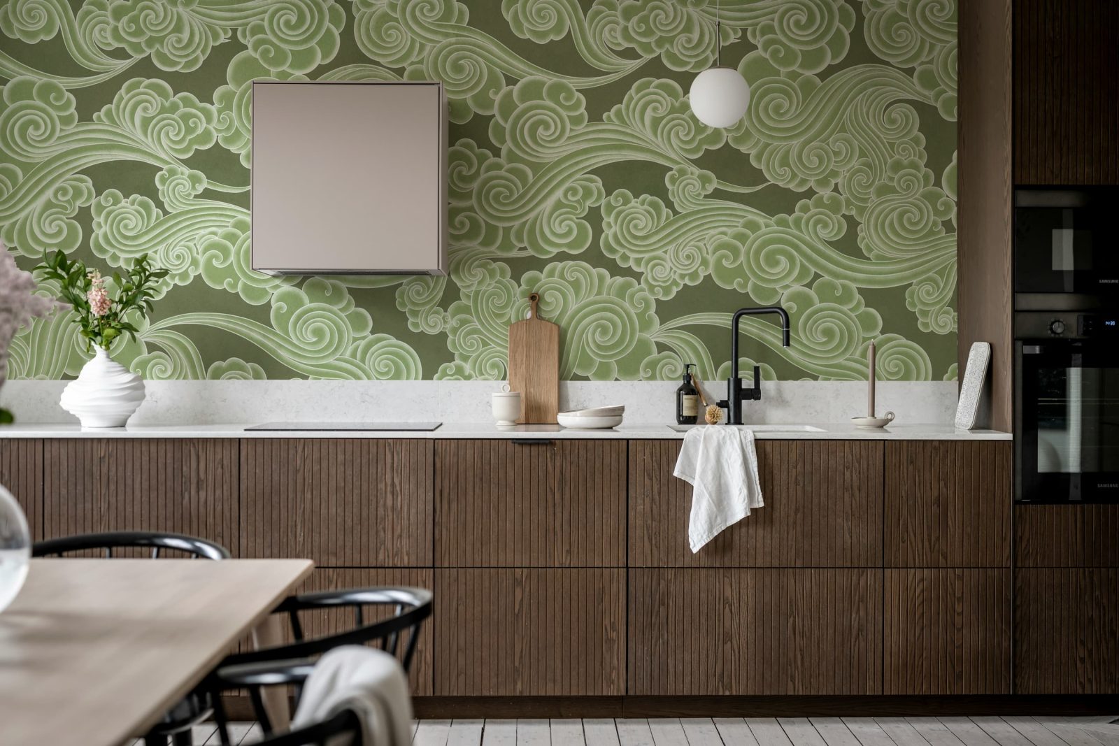 Kumo, Green, Rebel Walls 3