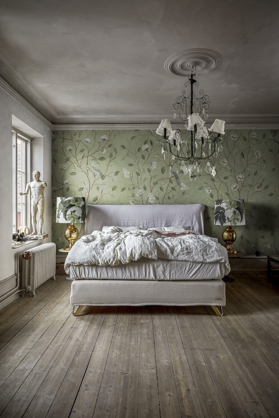 Chinoiserie Dream, Green, Rebel Walls 3