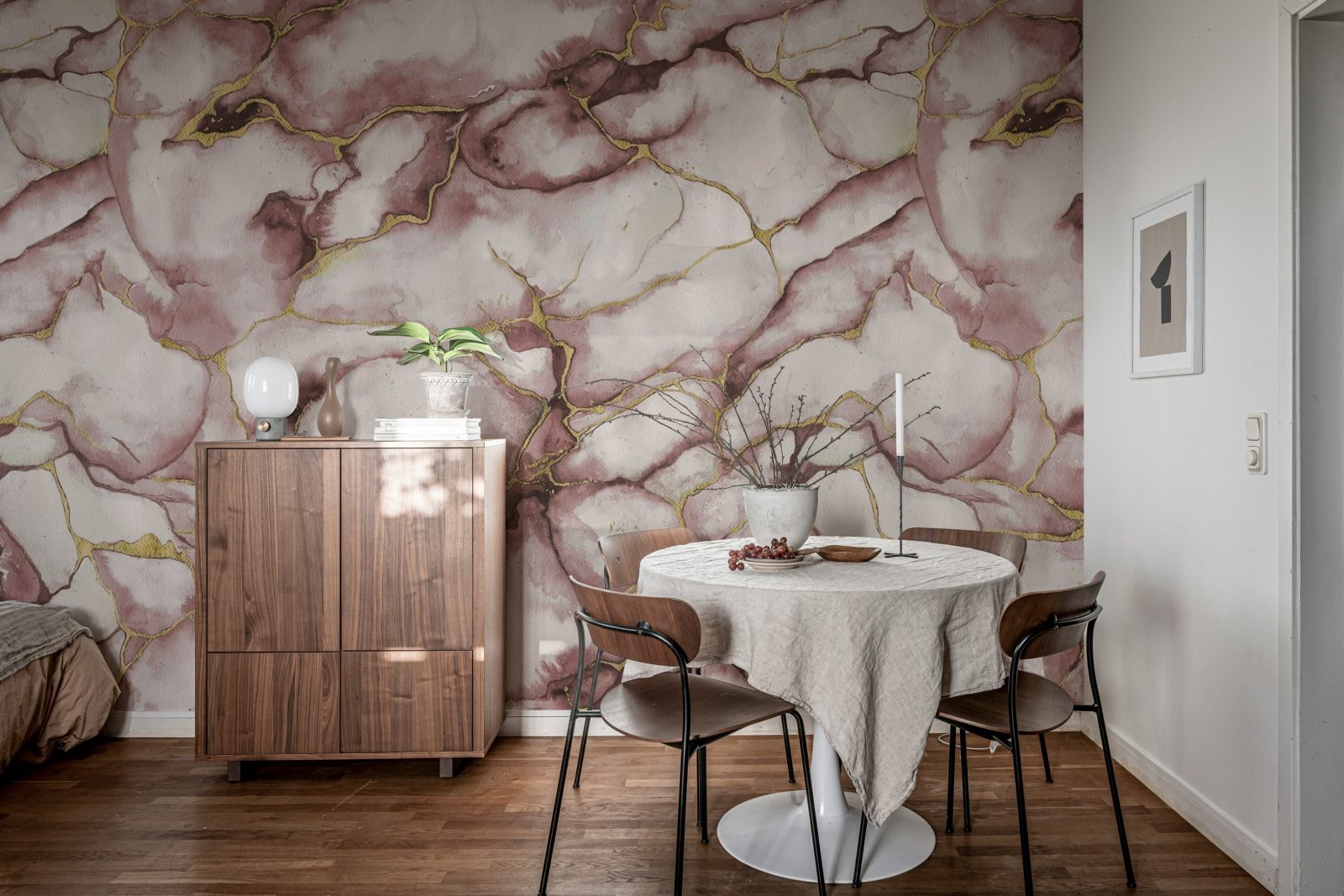 Agate Dreams, Pink, Rebel Walls 3