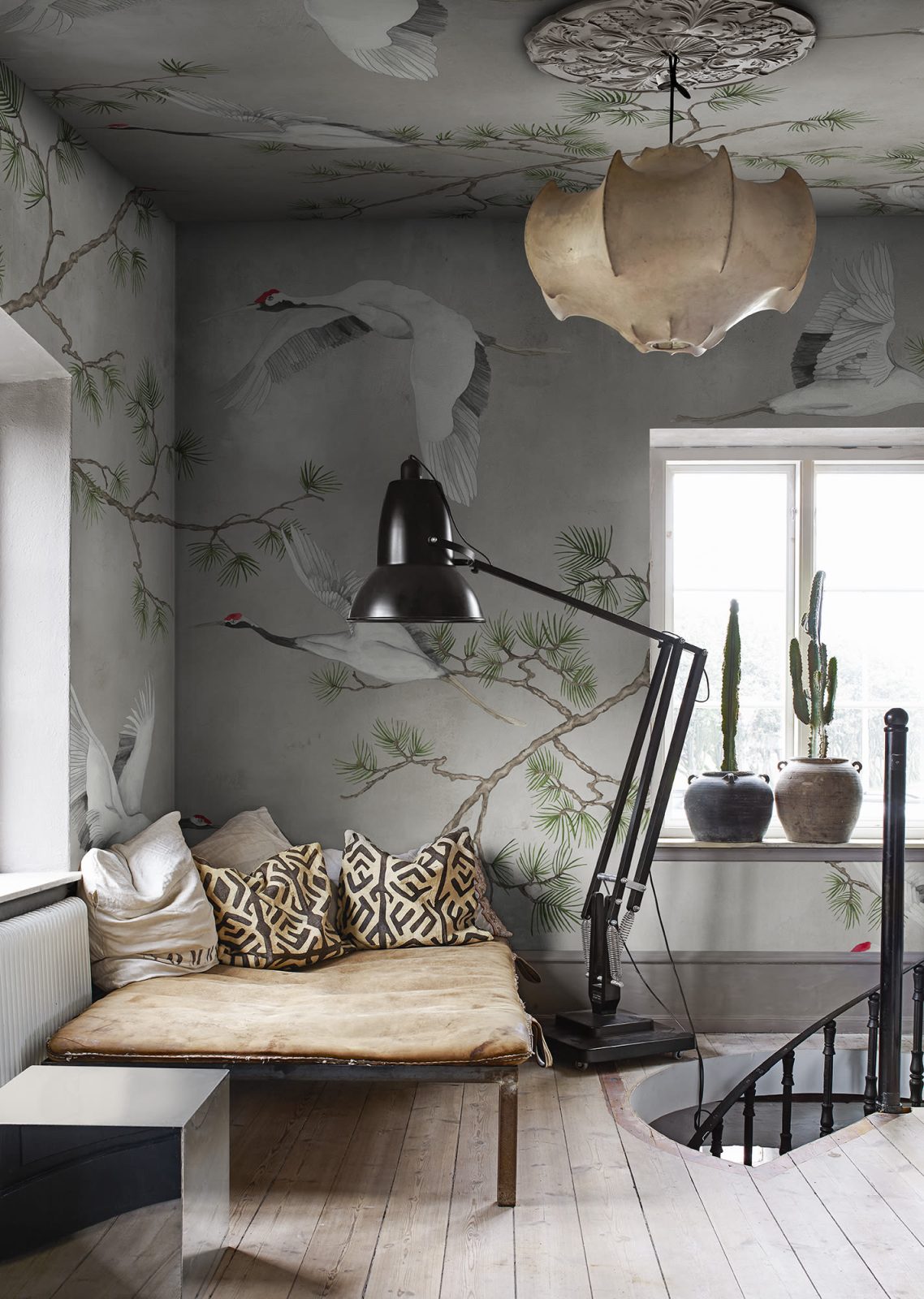 Majestic Cranes, Beige, Rebel Walls 3