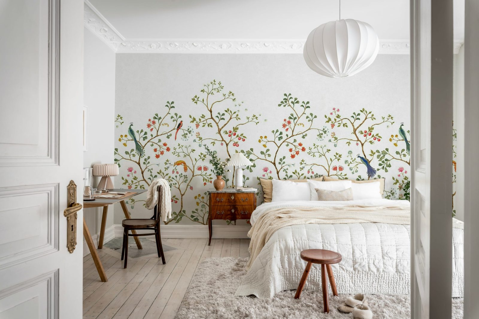 Songbird Mural, White, Rebel Walls 3