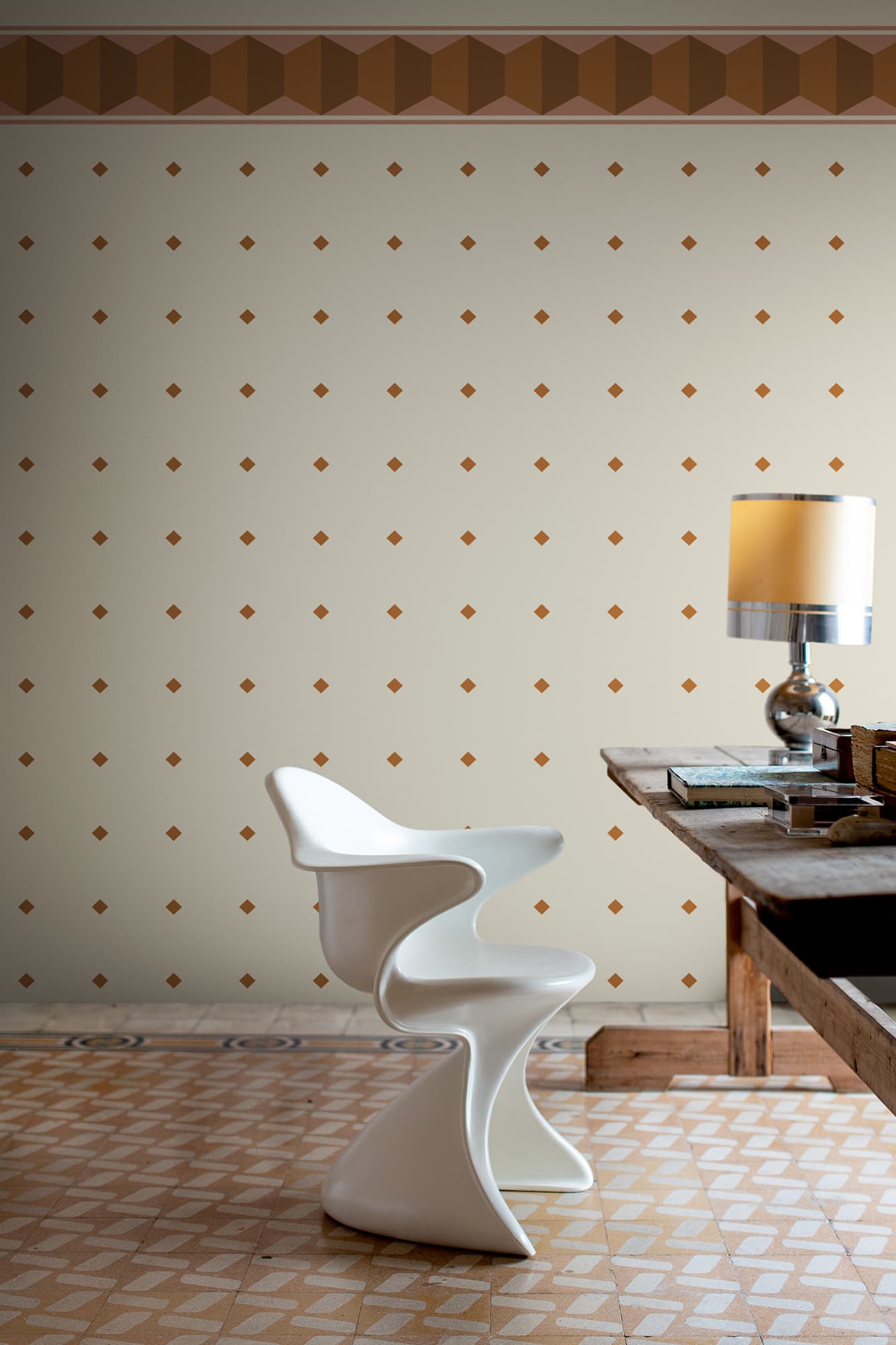 Gentle Manor, Beige, Rebel Walls 2