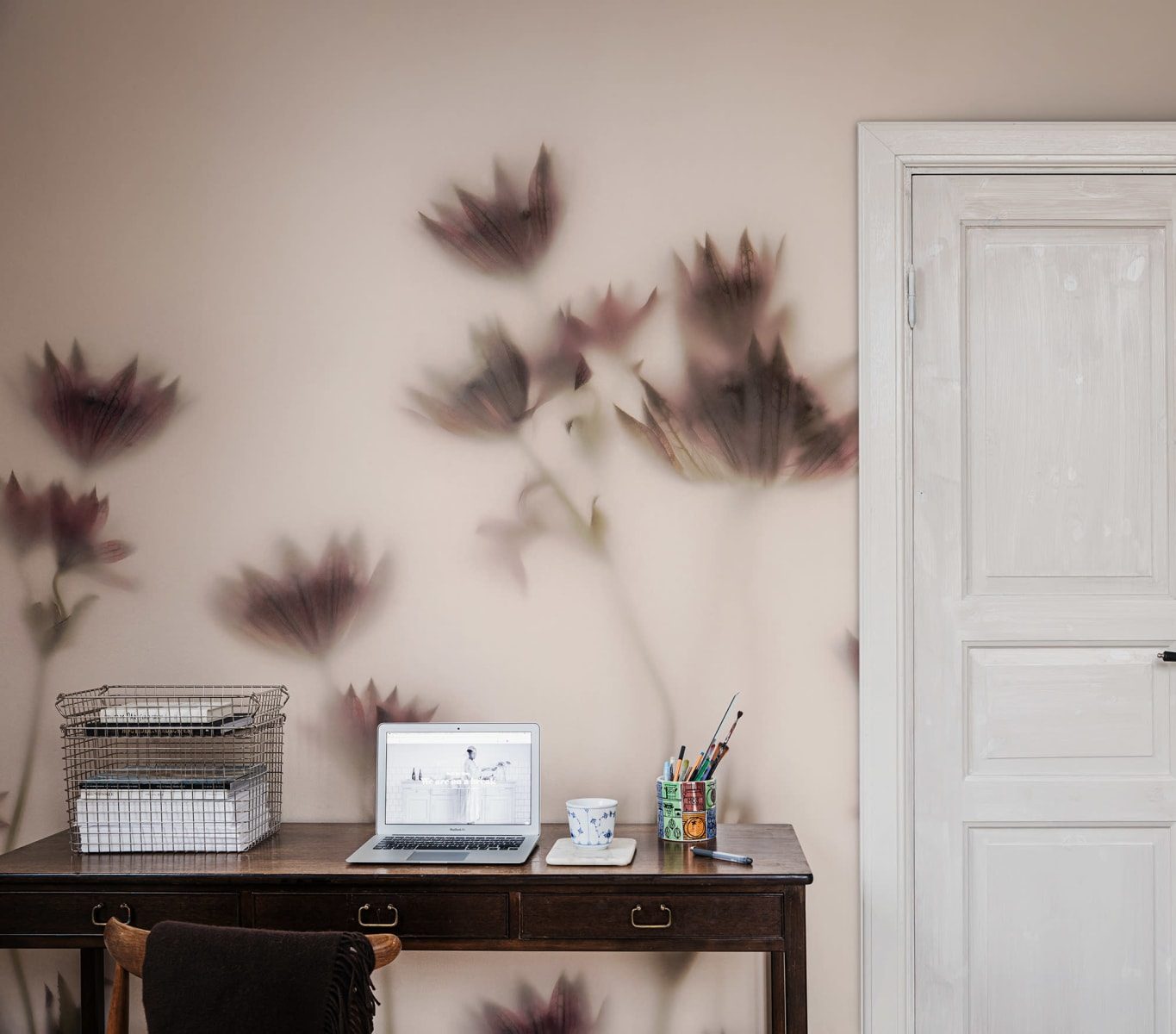Astrantia, Pink, Rebel Walls 2