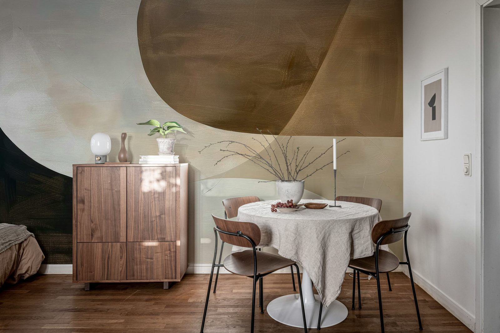 Soft Geometry, Neutral, Rebel Walls 3