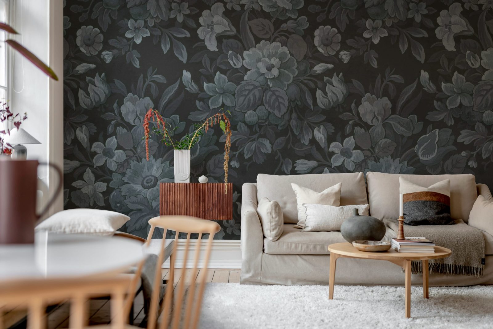 Majestic Vintage Garden, Dark Blue, Rebel Walls 2