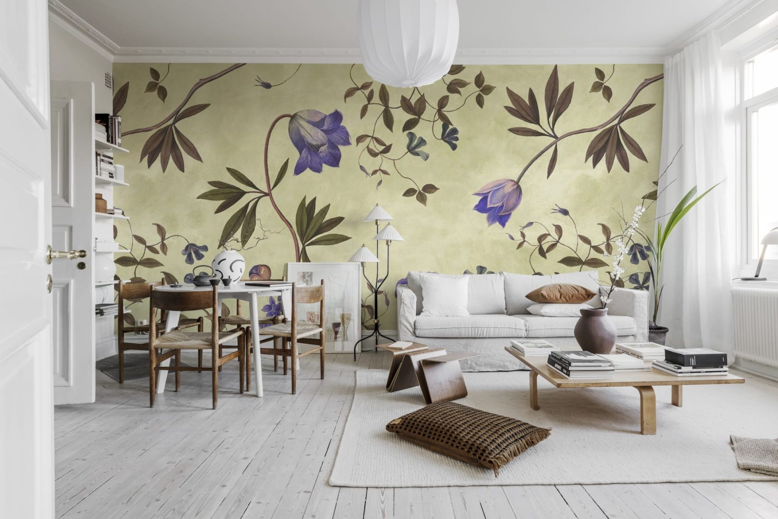 Romantic Garden, Lilac, Rebel Walls 2