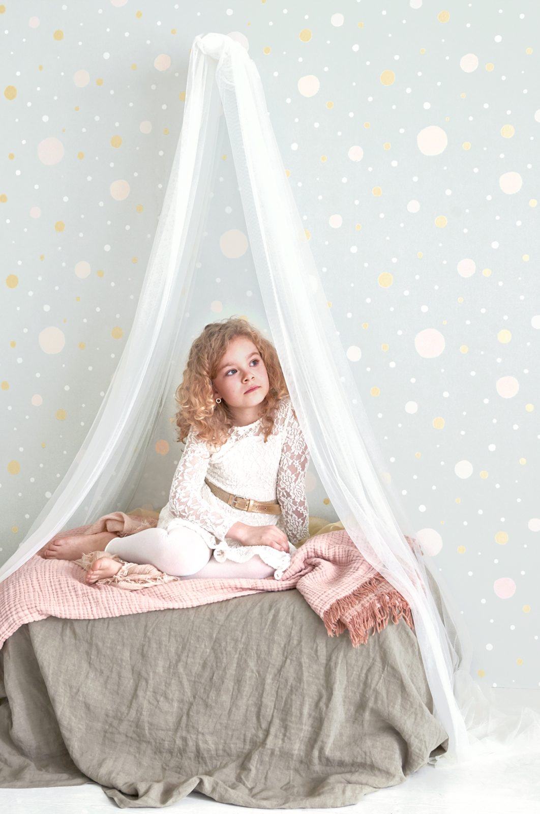 Confetti, Grey/Gold, Majvillan 2