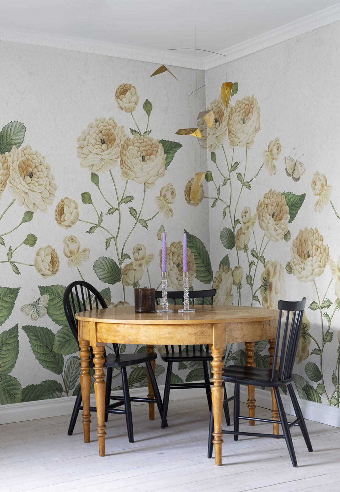 Sweet Buttercups, Sand, Rebel Walls 2