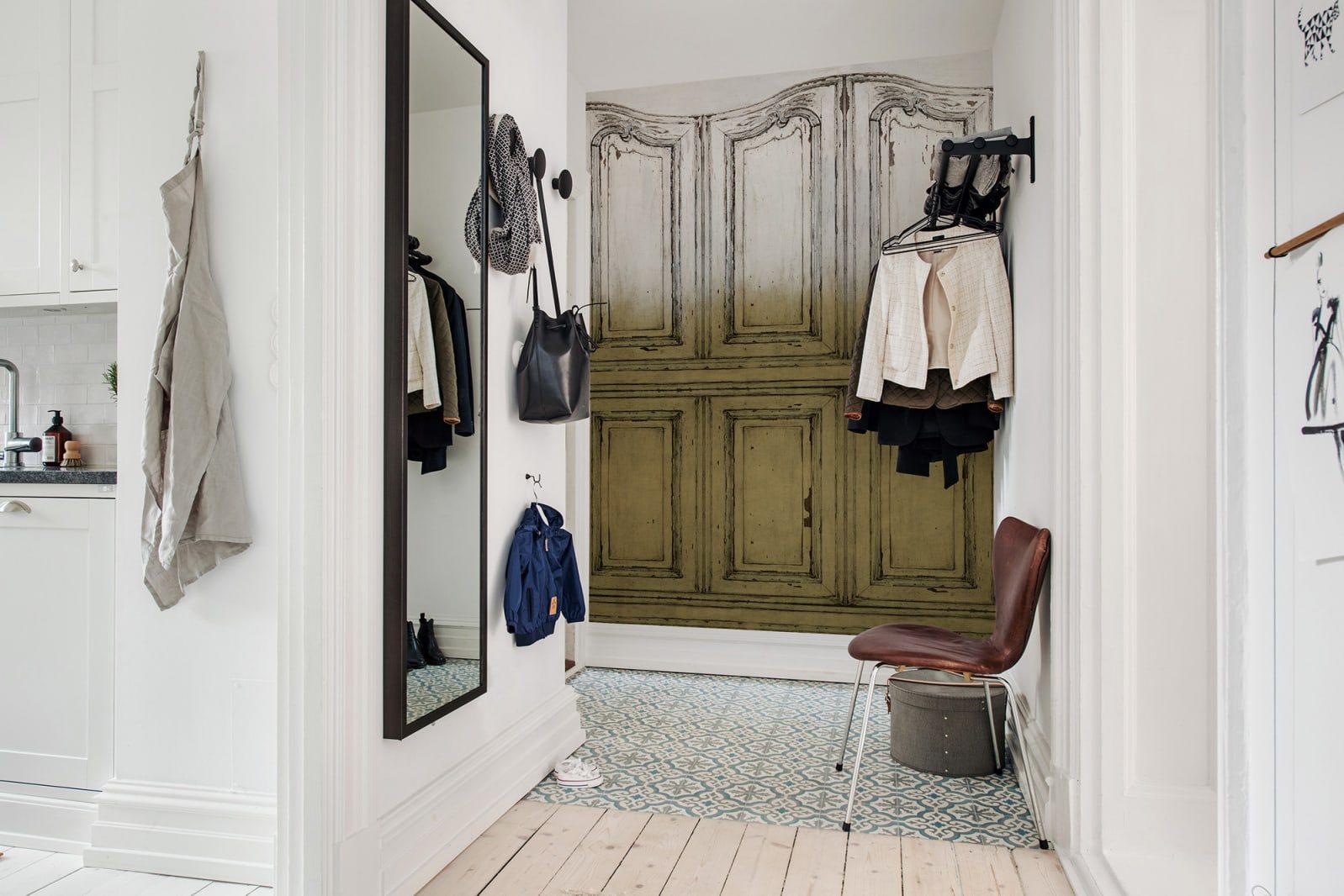 Parisian Panels, Dip Dye Yellow, Rebel Walls 2