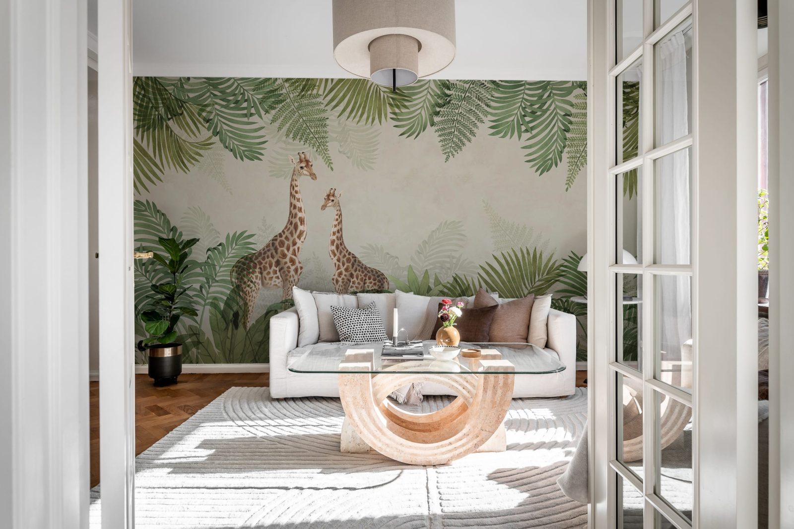 Palm Jungle, Giraffe, Rebel Walls 2