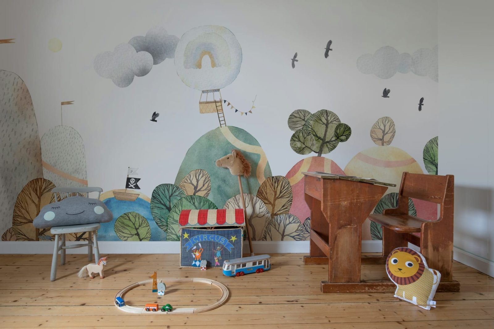 Fantasy Hills, Multi, Rebel Walls 2