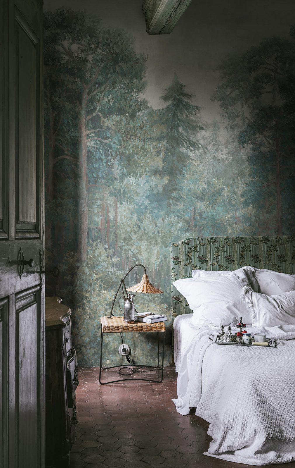 Green Wood, Emerald, Rebel Walls 2