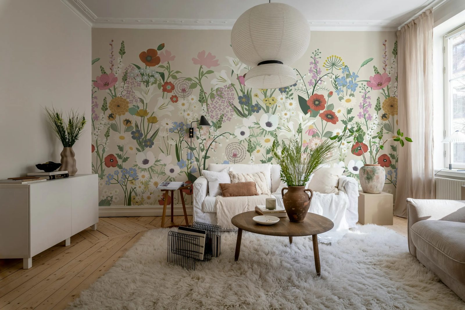 Playful Meadow, Beige, Rebel Walls 2